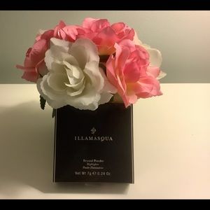 Illamasque Beyond Powder Highlighter